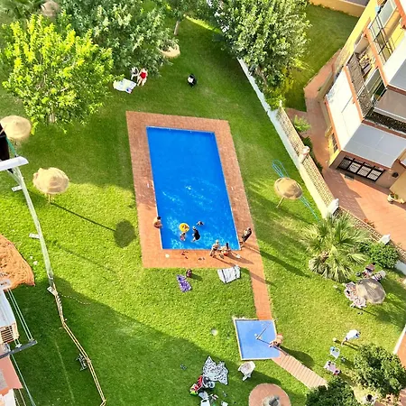 First Line Beach, Tenniscourt And Pool Torremolinos